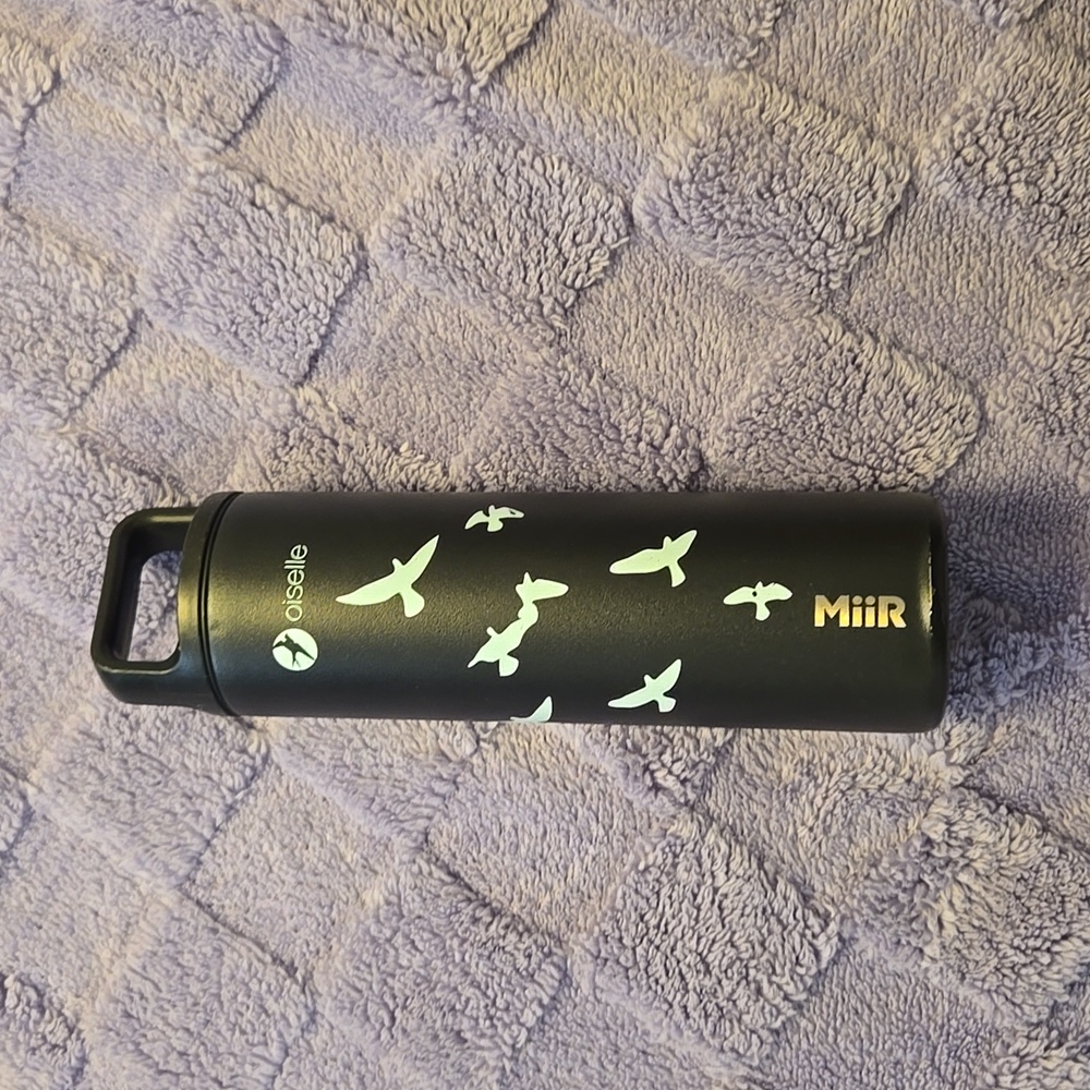 Oiselle Water bottle
